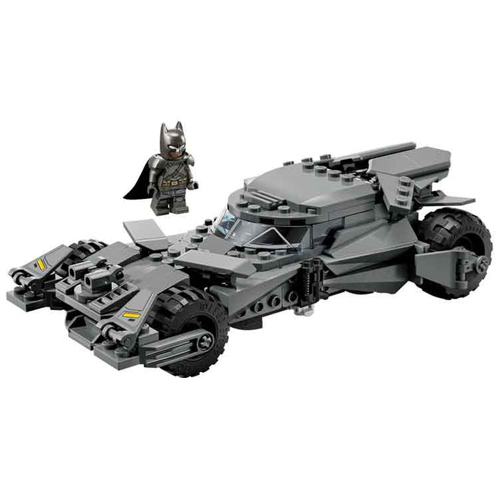 LEGO 76331 Batman v Superman Batmobile