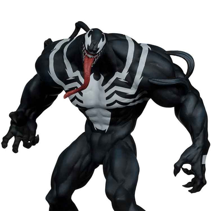 Marvel Rivals Wave 1 Venom 1:6 Scale Posed Figure with Scene and Comic