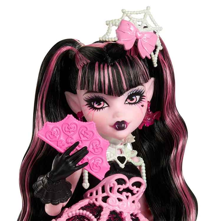 Monster High Draculaura Scary Sweet Birthday Doll